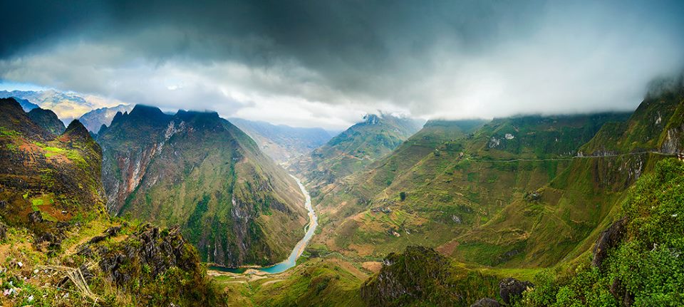 Ma Pi Leng Pass on Tour with Locals Tonyhagiang2 Ha Giang Tour with Locals