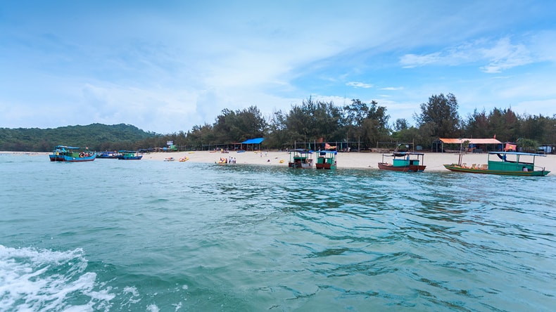 Co To Island Coto island tour Where to Stay in Halong Bay Vietnam