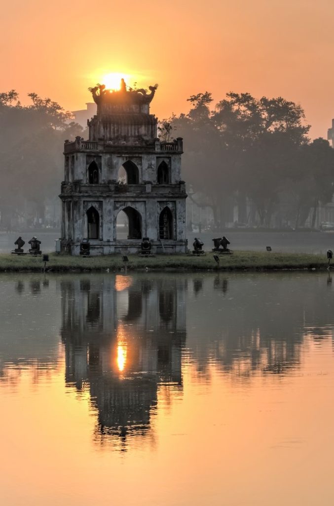 Hanoi Photo Trip Photo 5 2 20 09 52 27 1 1 677x1024 Hanoi Photo Trip with Locals