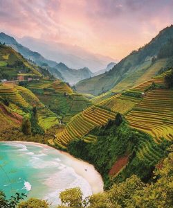 Vietnam Tours with Local Guides photo Photo 4 29 20 21 05 41 1 250x300 Vietnam Tours with Local Guides