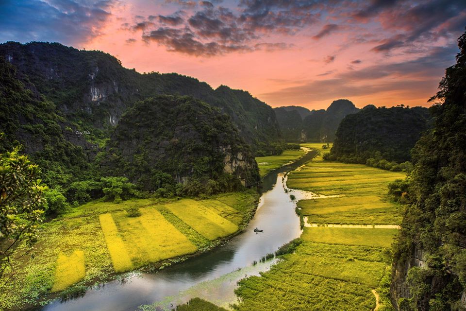 visiting most of places in Vietnam Tam coc Vietnam road trip by car from Hanoi to Ho Chi Minh
