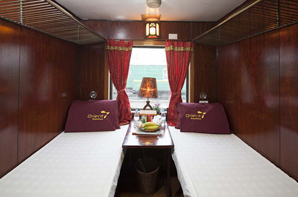 hanoi to sapa train Orient express train vip berth Best Way from Hanoi to Sapa Bus Train or Car