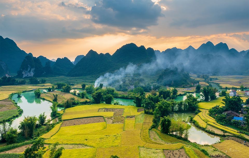 Cao Bang Ban Gioc waterfalls for 3 day things to do from Hanoi